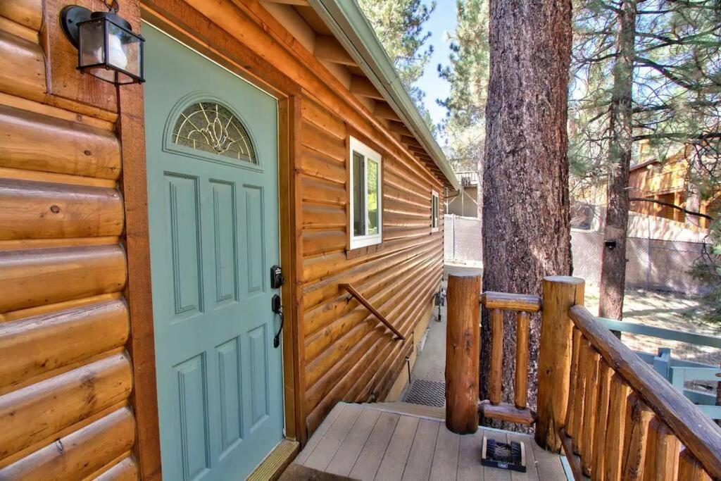 Вилла Chalet Monterey W/Hot Tub - Big Decks/Bbq Биг Бэар Лейк Экстерьер фото